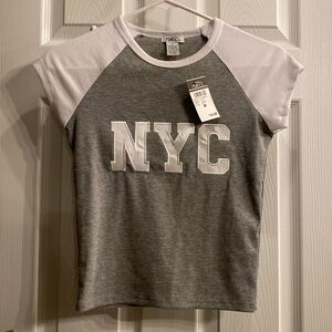 NYC  crop tee size M